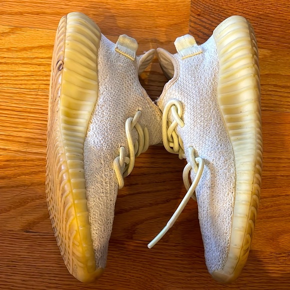 Yeezy 350 ‘Butter’ Used Good condition - Picture 3 of 4